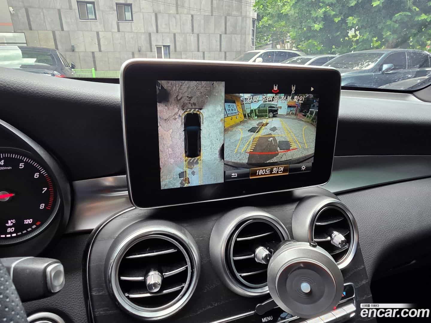 GLC-Class Mercedes-Benz 2019.3-OPTION-015