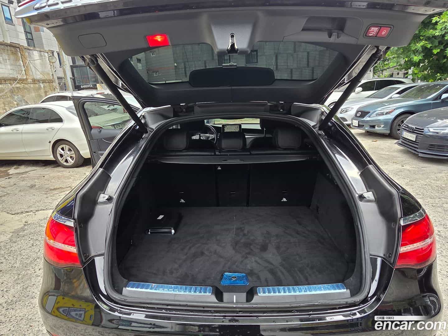GLC-Class Mercedes-Benz 2019.3-OPTION-023