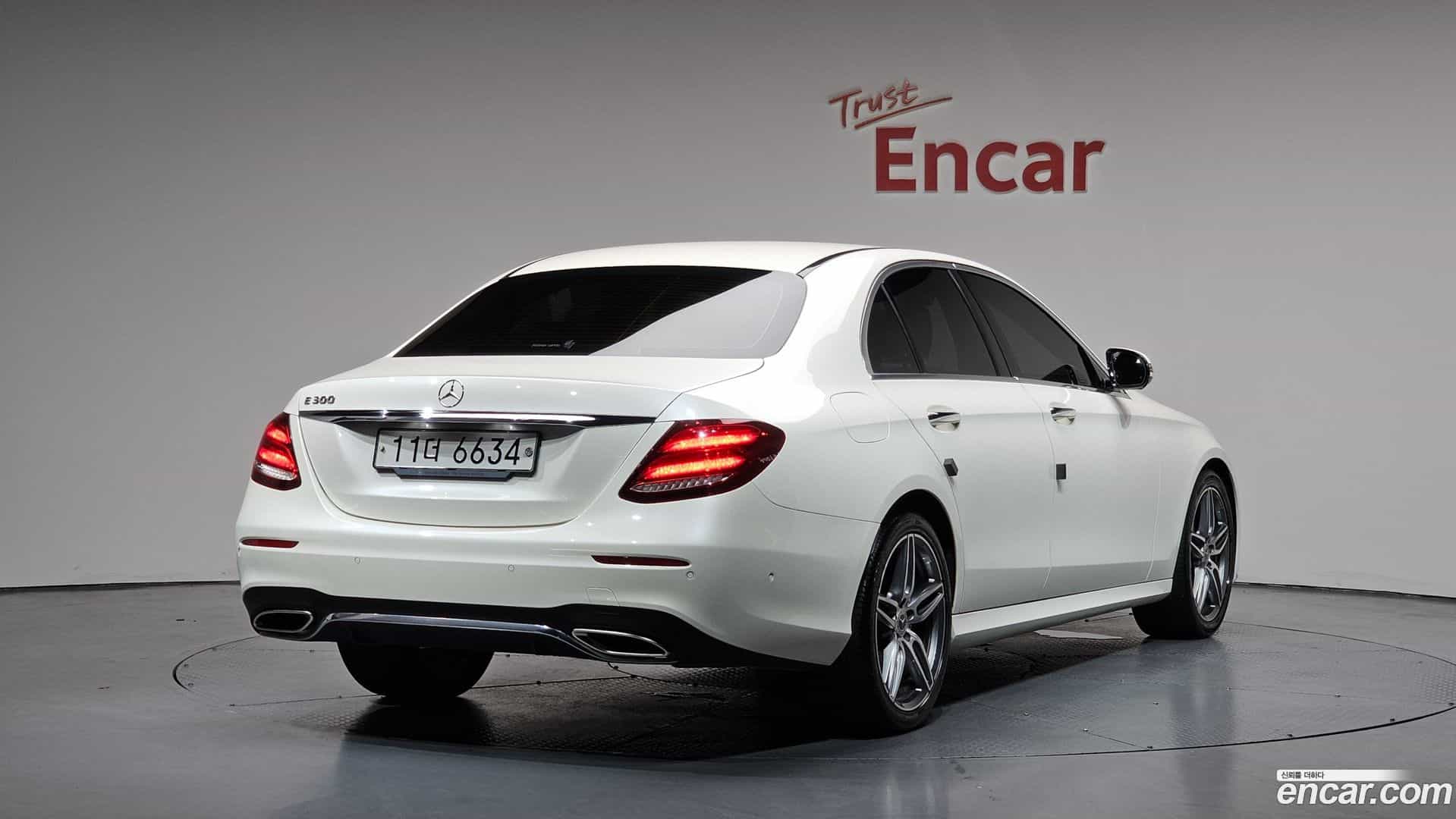 E-Class Mercedes-Benz 2019.5-OUTER-002
