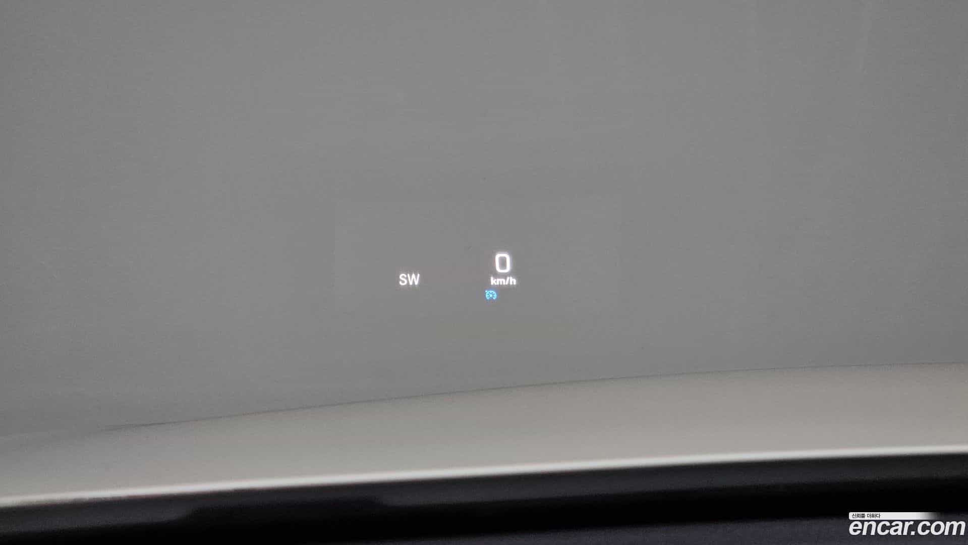 E-Class Mercedes-Benz 2019.5-OPTION-021