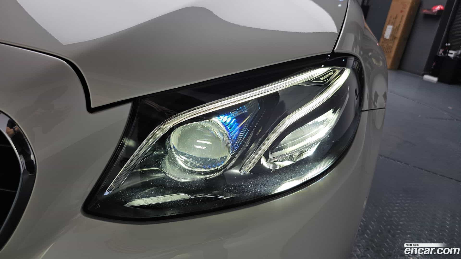 E-Class Mercedes-Benz 2019.5-OUTER-032