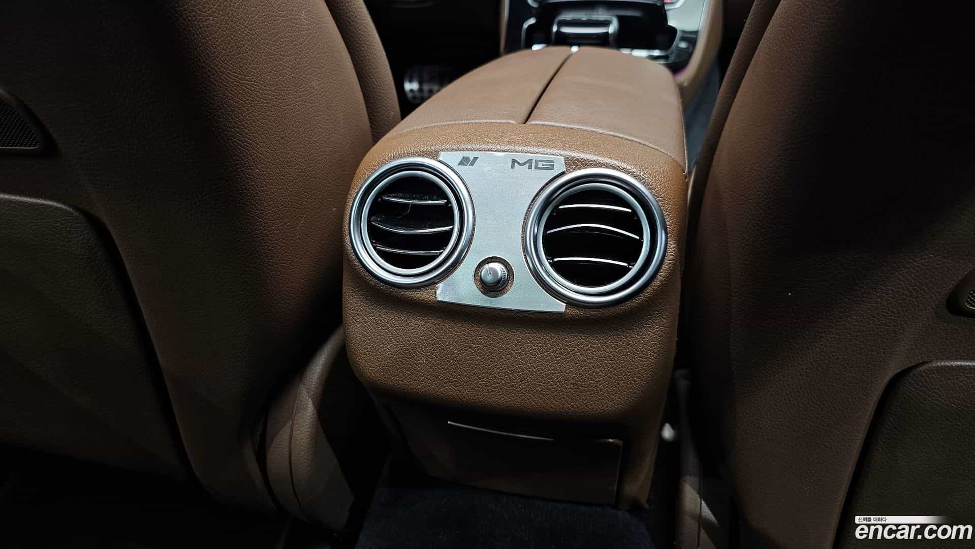 E-Class Mercedes-Benz 2019.5-OPTION-048