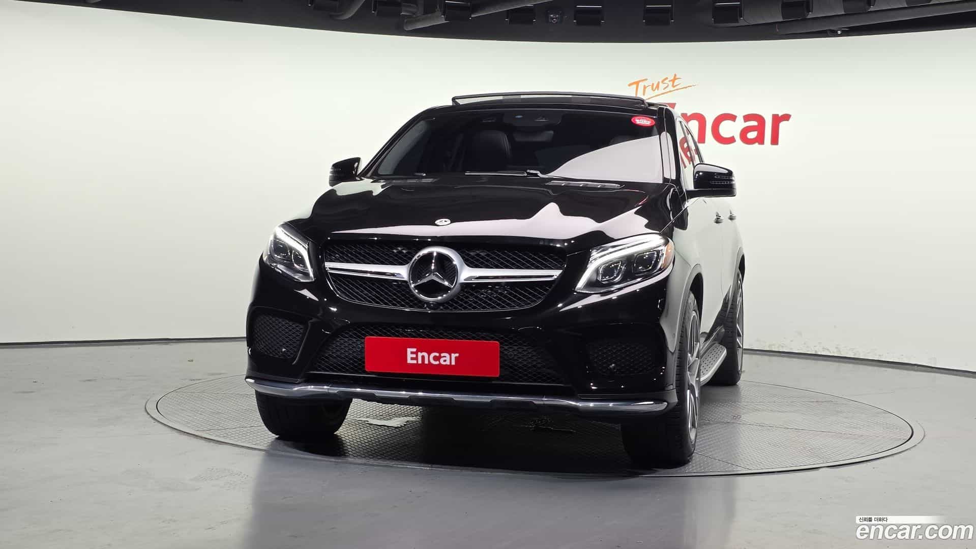 GLE-Class Mercedes-Benz 2018.3-OUTER-003