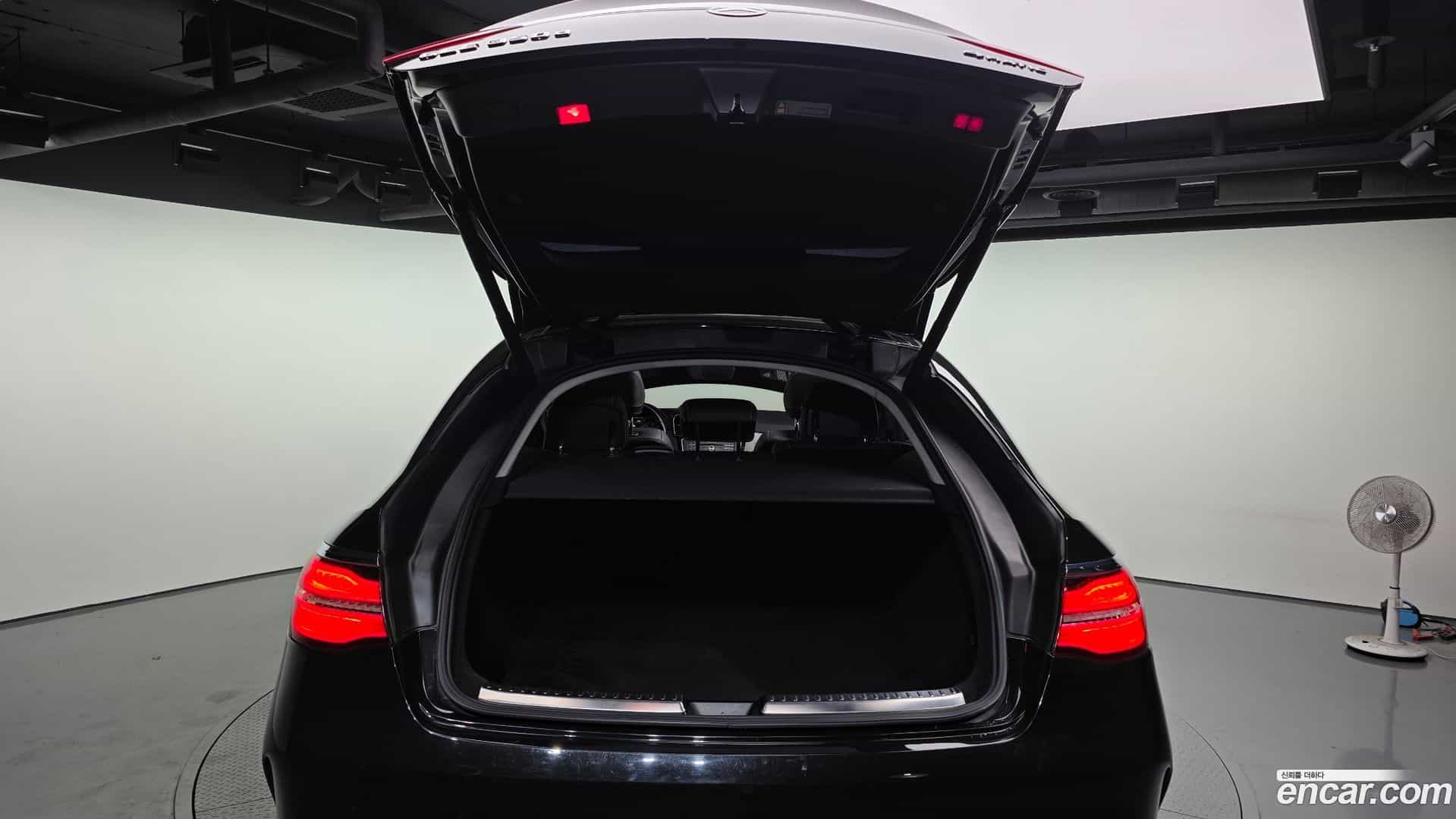 GLE-Class Mercedes-Benz 2018.3-OPTION-024