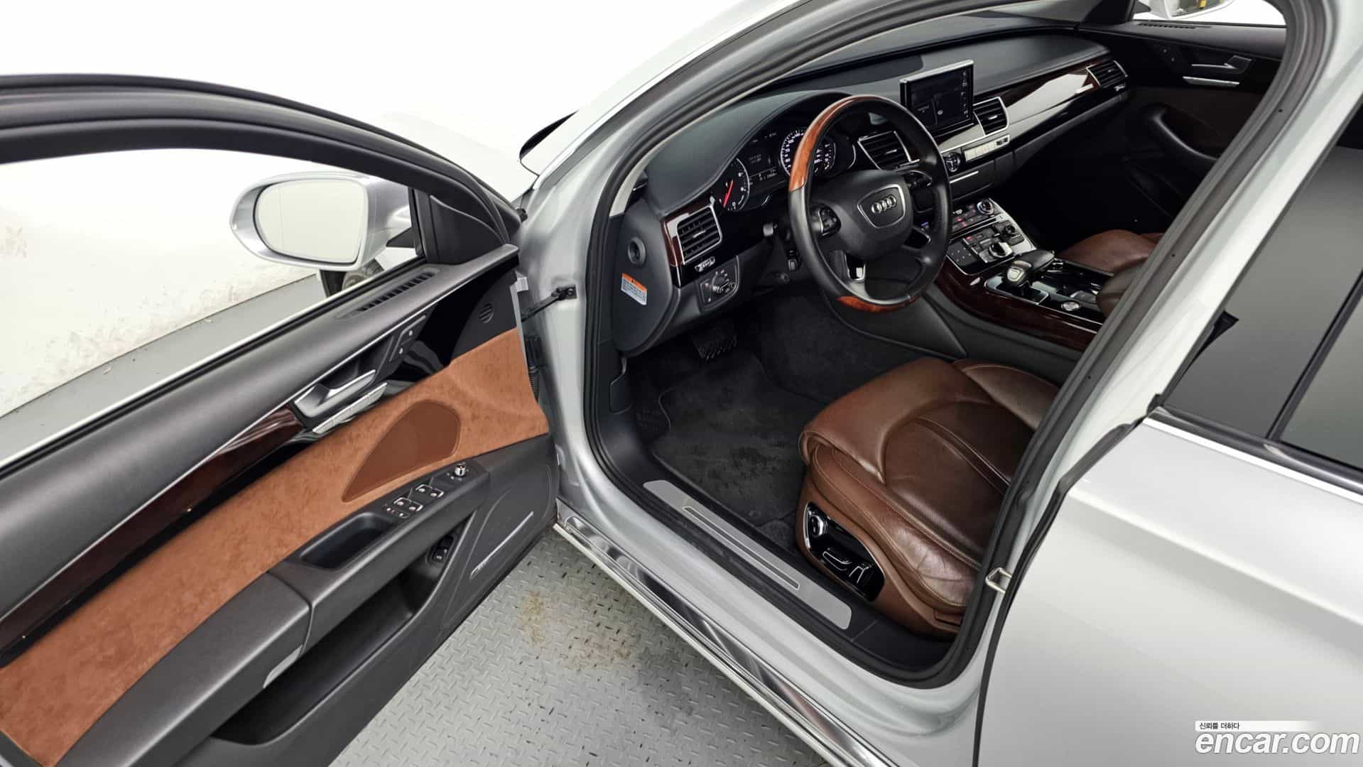 A8 Audi 2013.2-INNER-010
