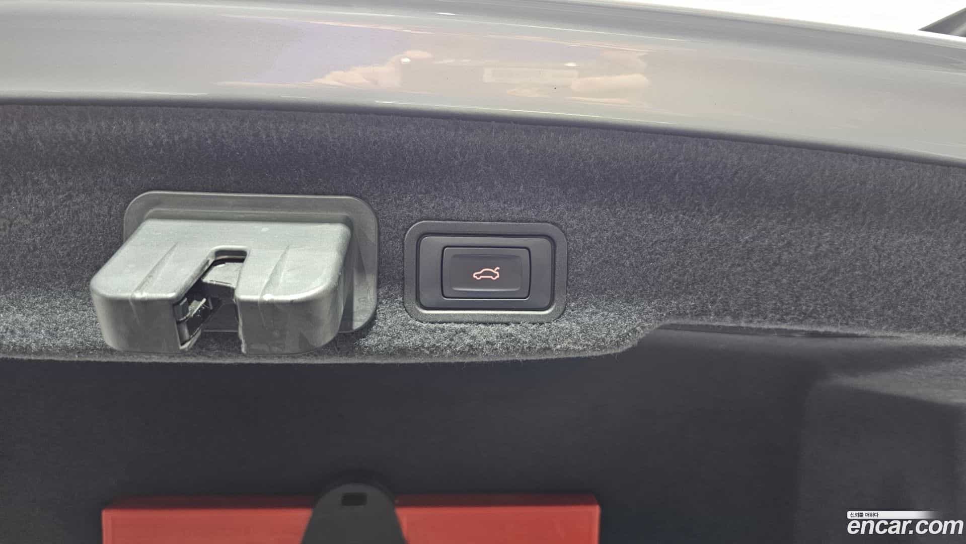 A8 Audi 2013.2-OPTION-021