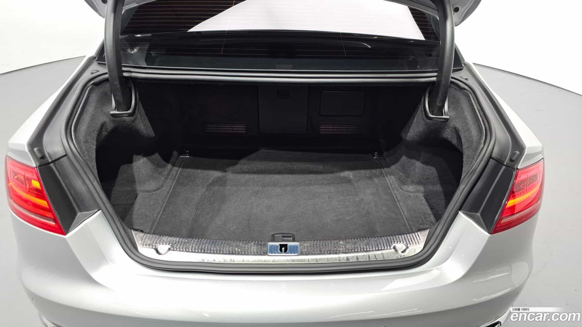 A8 Audi 2013.2-OPTION-022