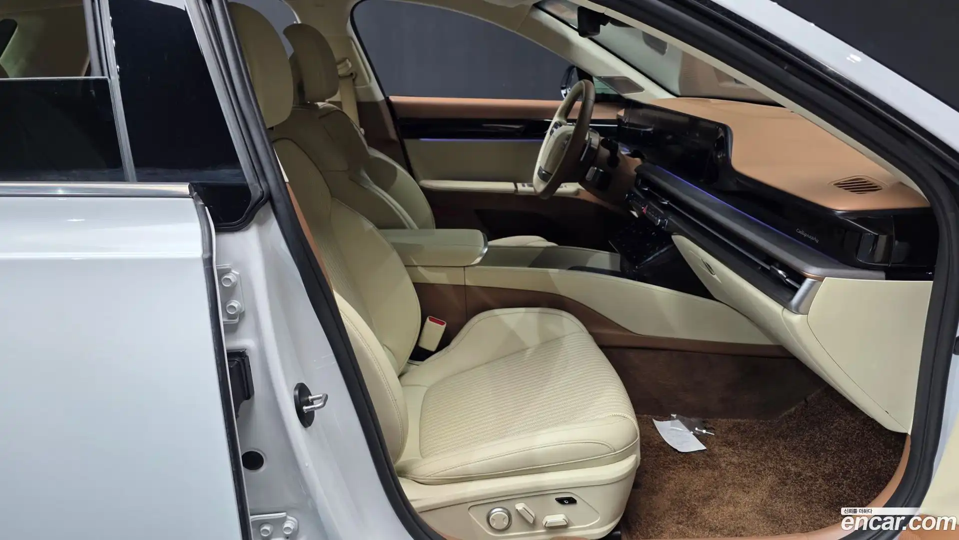 Grandeur Hyundai 2023.2-OPTION-015