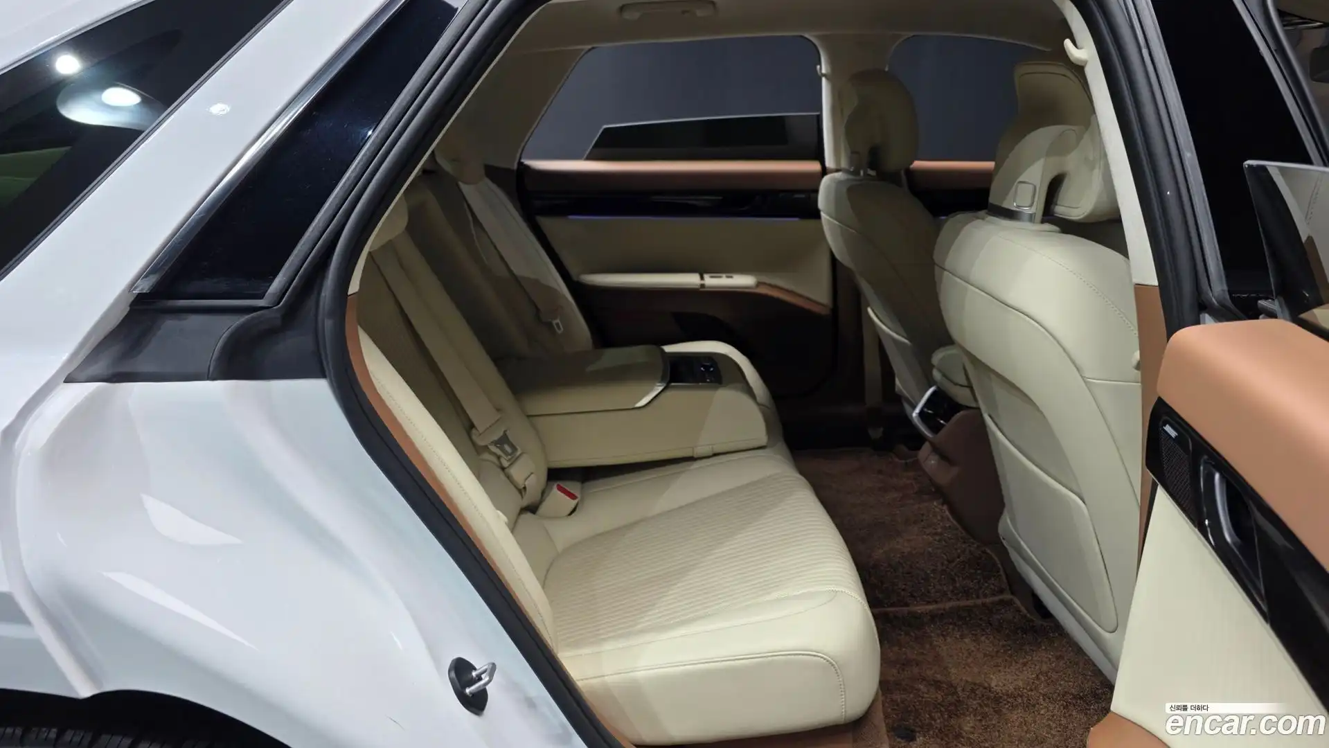 Grandeur Hyundai 2023.2-OPTION-016