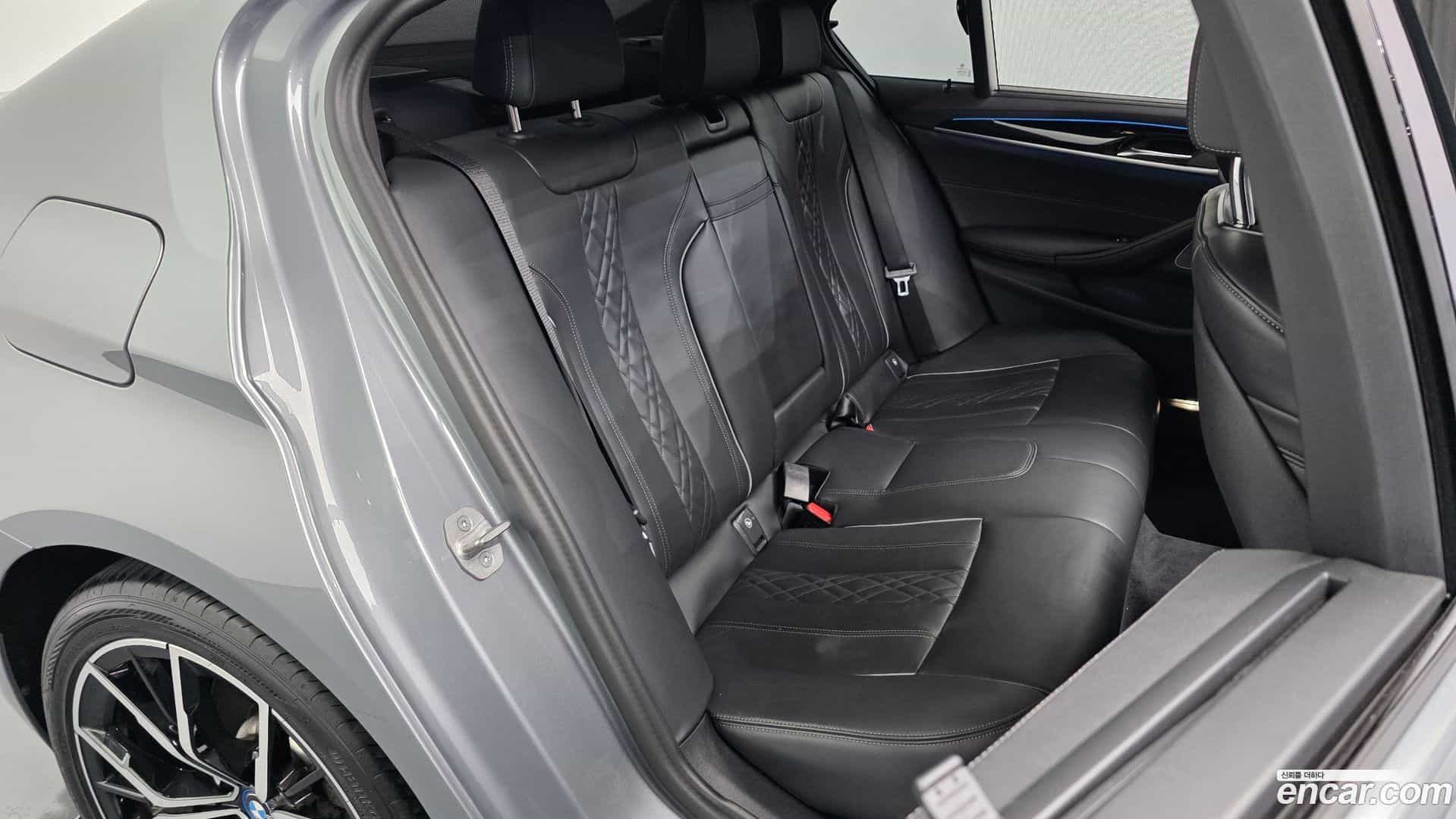5-Series BMW 2023.6-OPTION-015