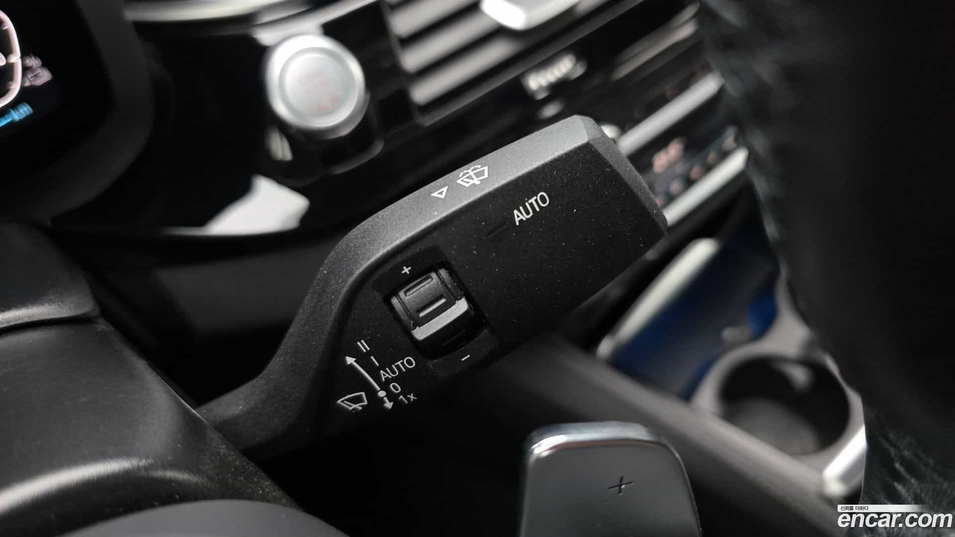 5-Series BMW 2023.6-OPTION-024