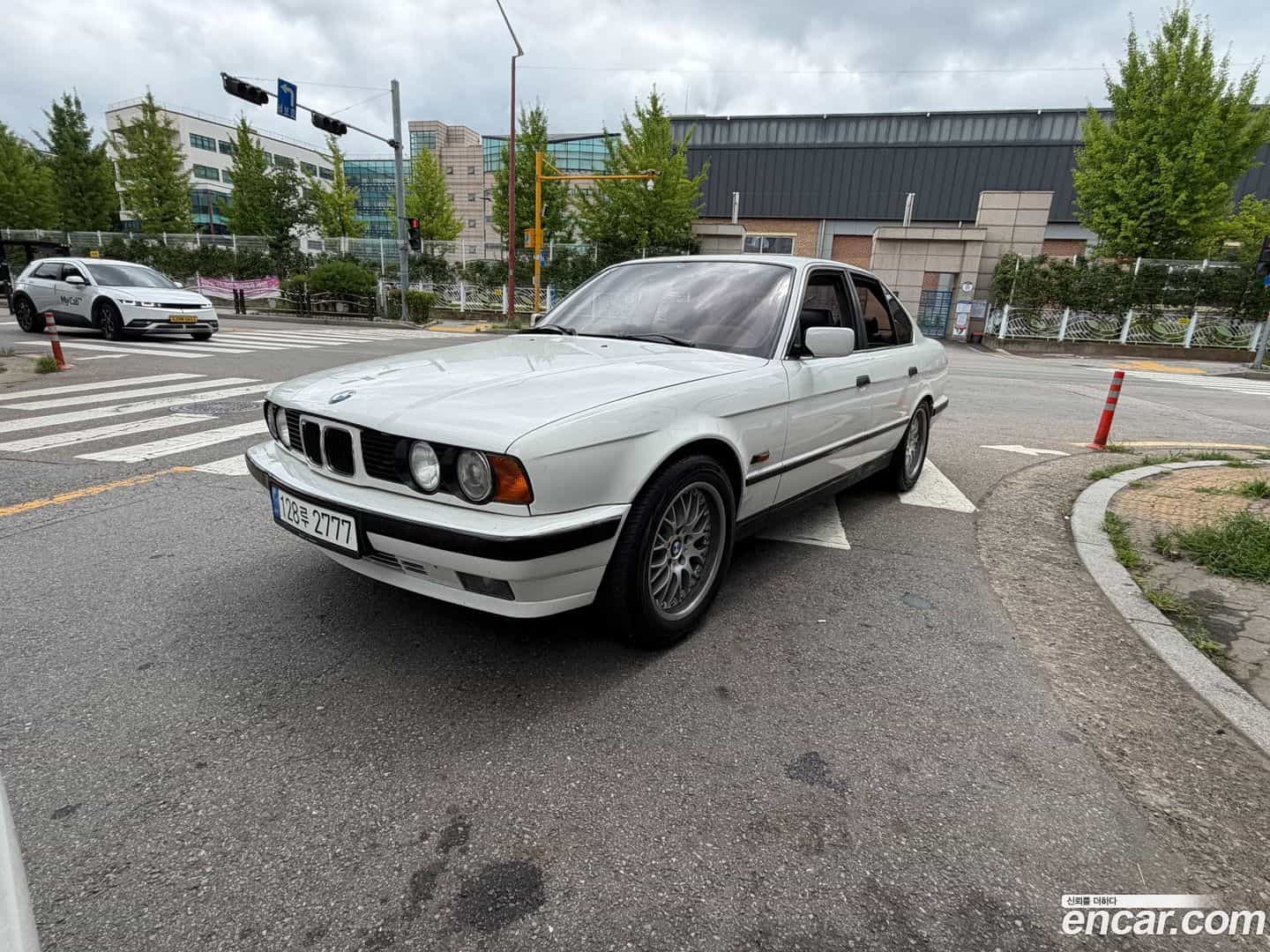 5-Series BMW 1995.5-OUTER-001