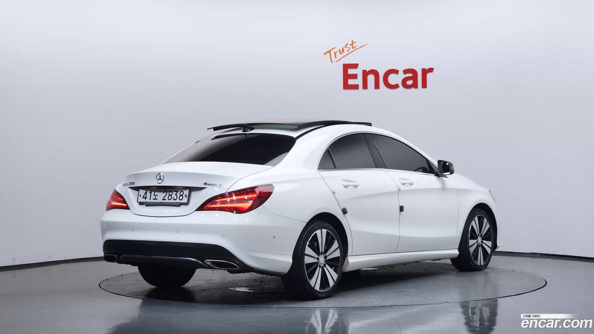 CLA-Class Mercedes-Benz 2017.1-OUTER-002