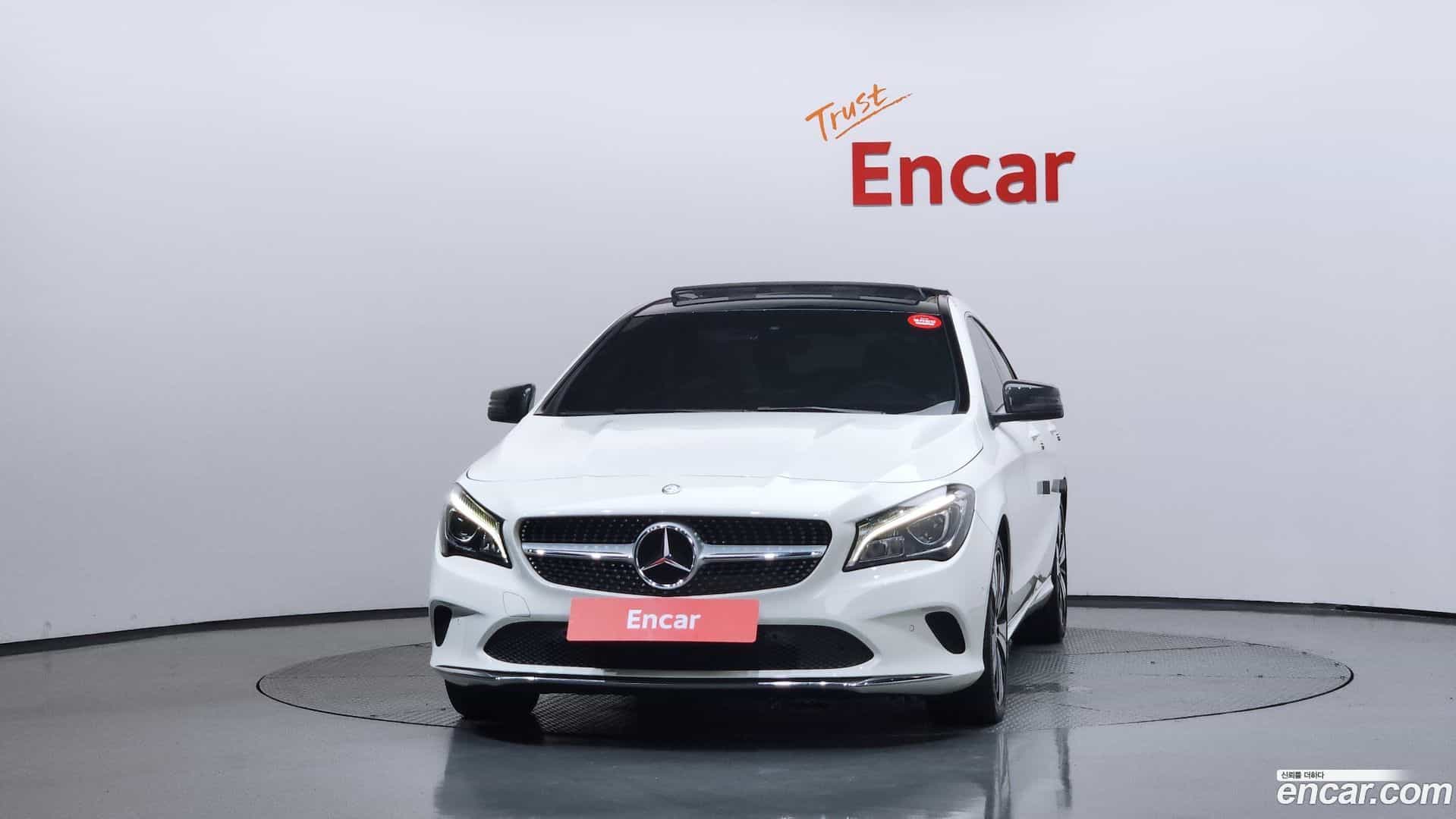 CLA-Class Mercedes-Benz 2017.1-OUTER-003