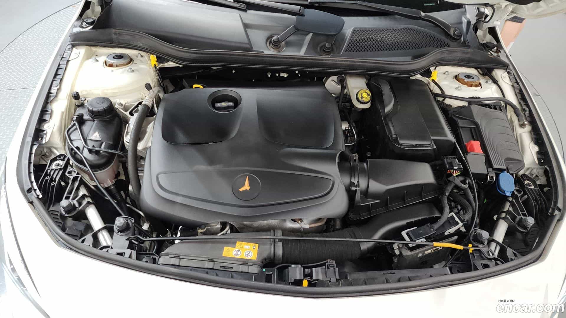 CLA-Class Mercedes-Benz 2017.1-OUTER-006