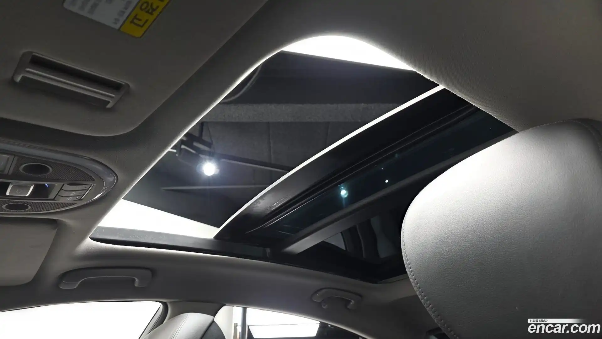 Genesis Hyundai 2015.9-OPTION-022