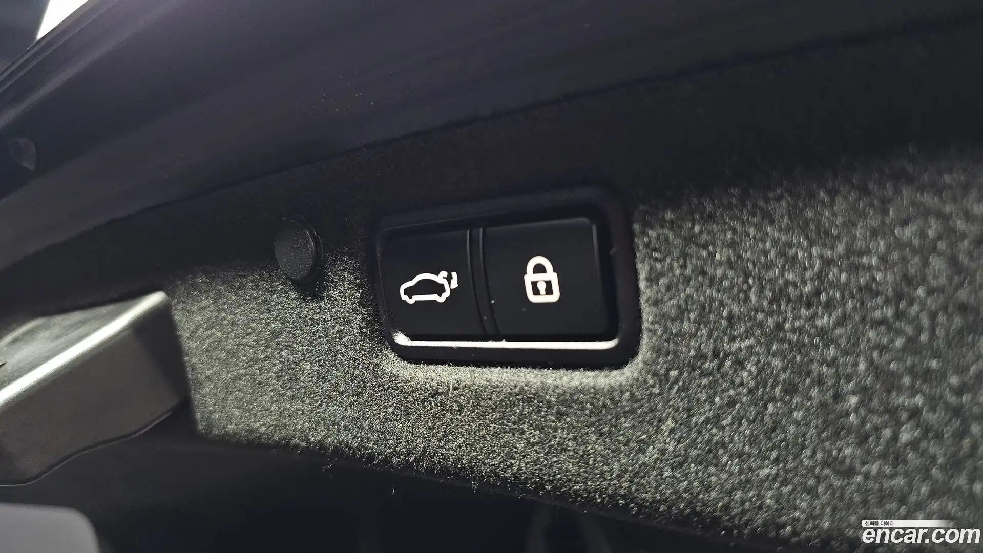Grandeur Hyundai 2018.0-OPTION-023