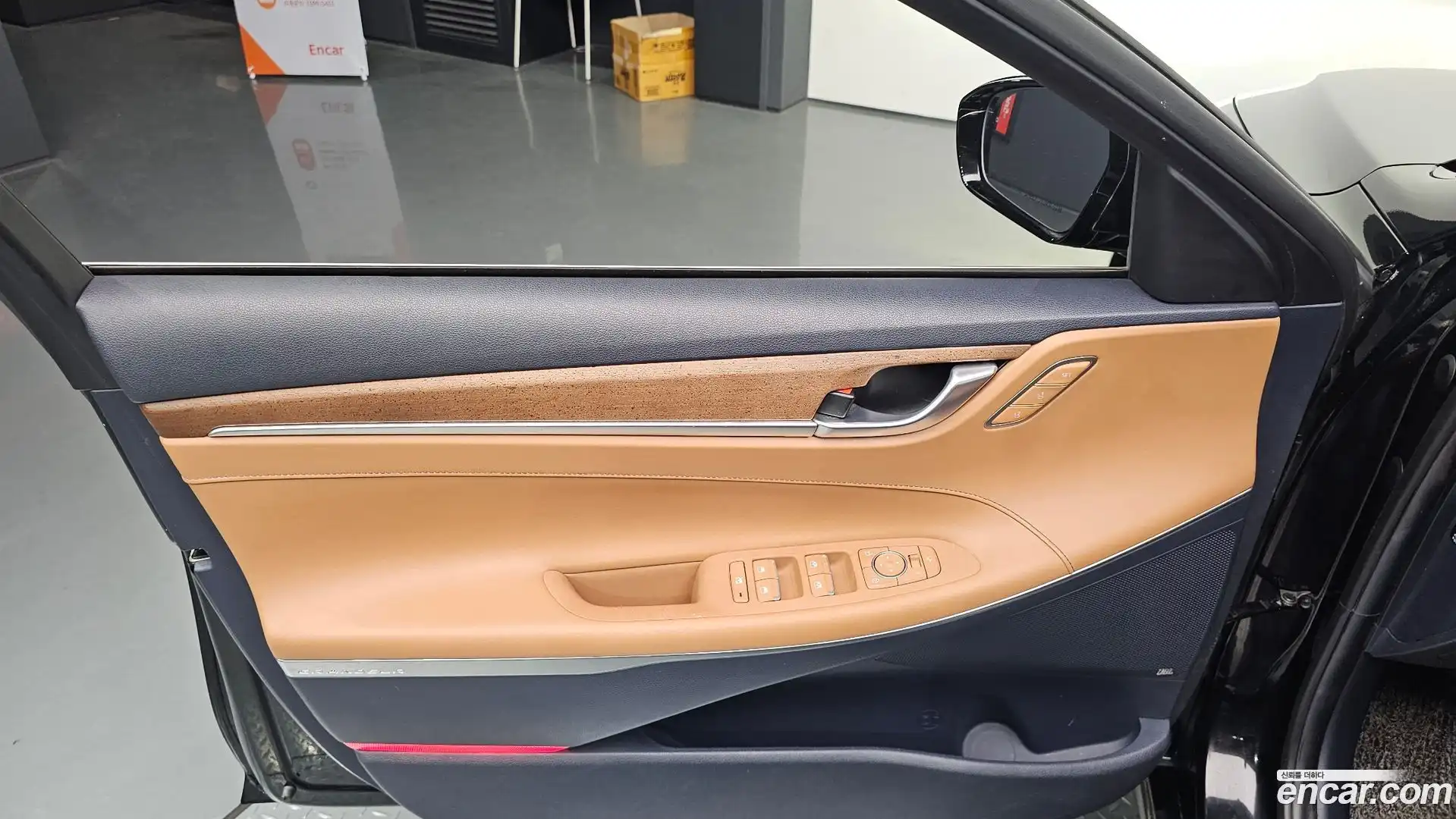 Grandeur Hyundai 2018.0-INNER-034