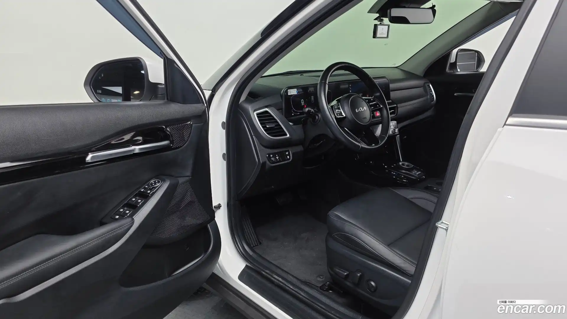 Seltos Kia 2023.2-INNER-010
