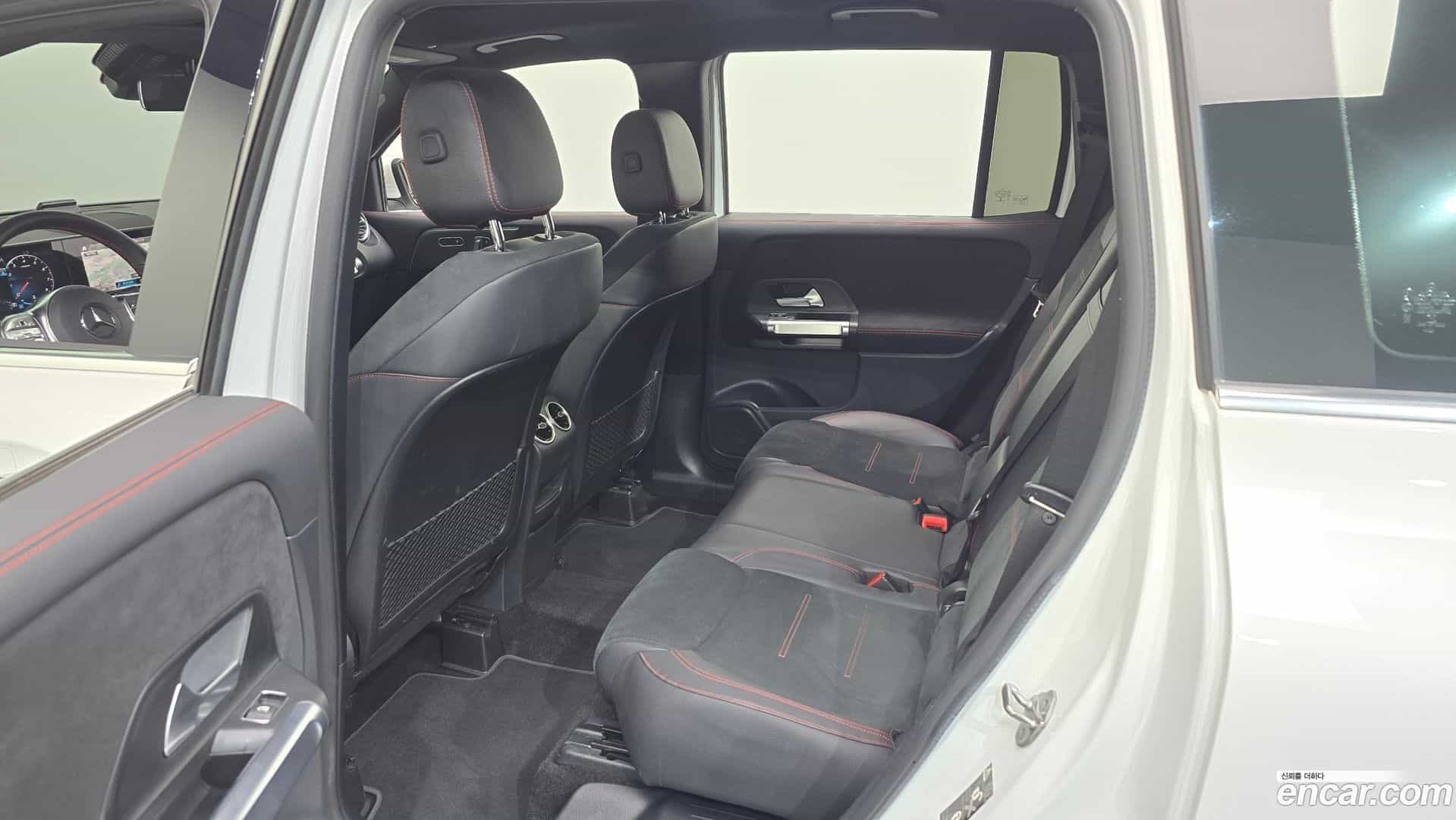 GLB-Class Mercedes-Benz 2022.11-OPTION-015