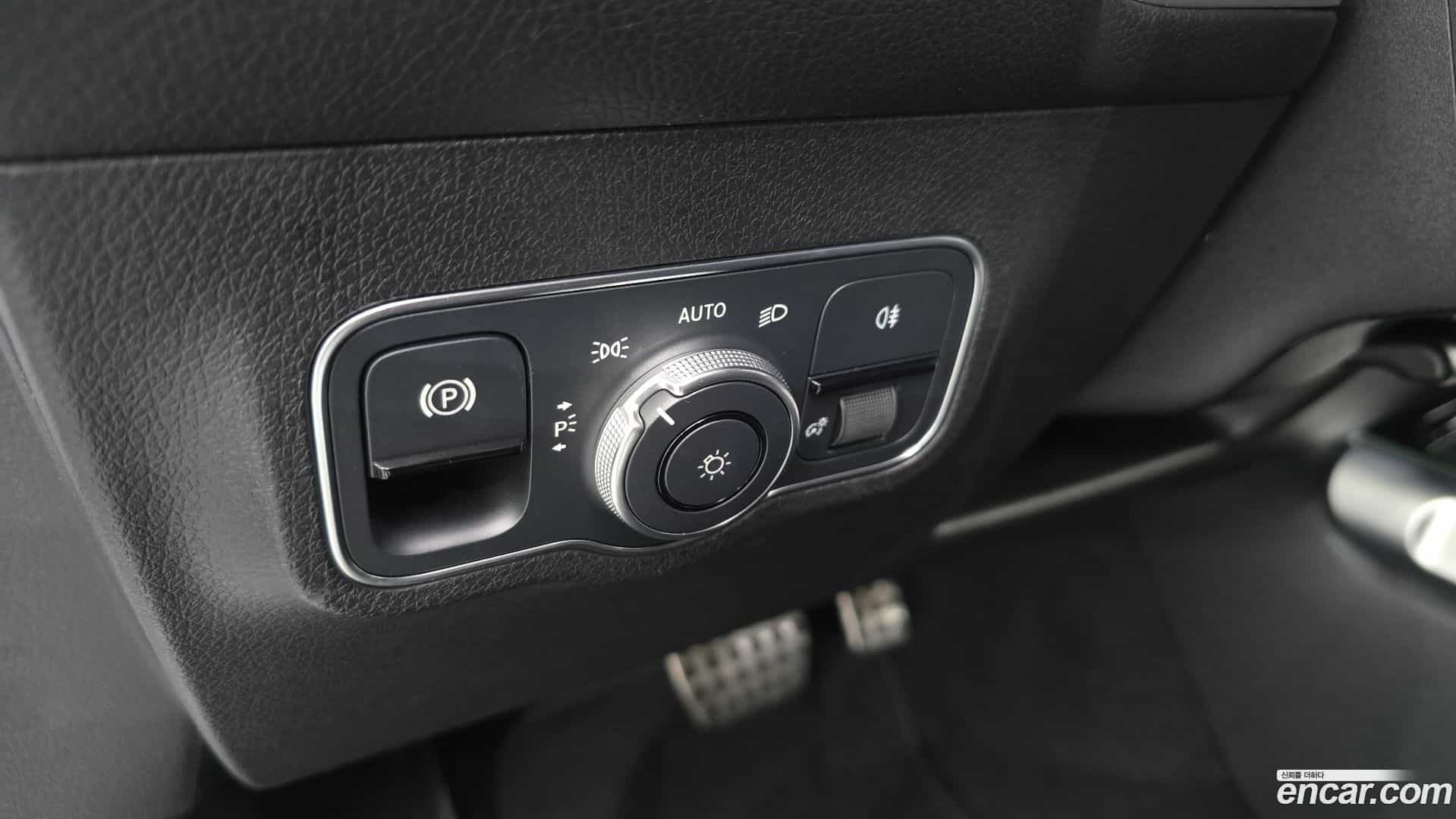 GLB-Class Mercedes-Benz 2022.11-OPTION-040