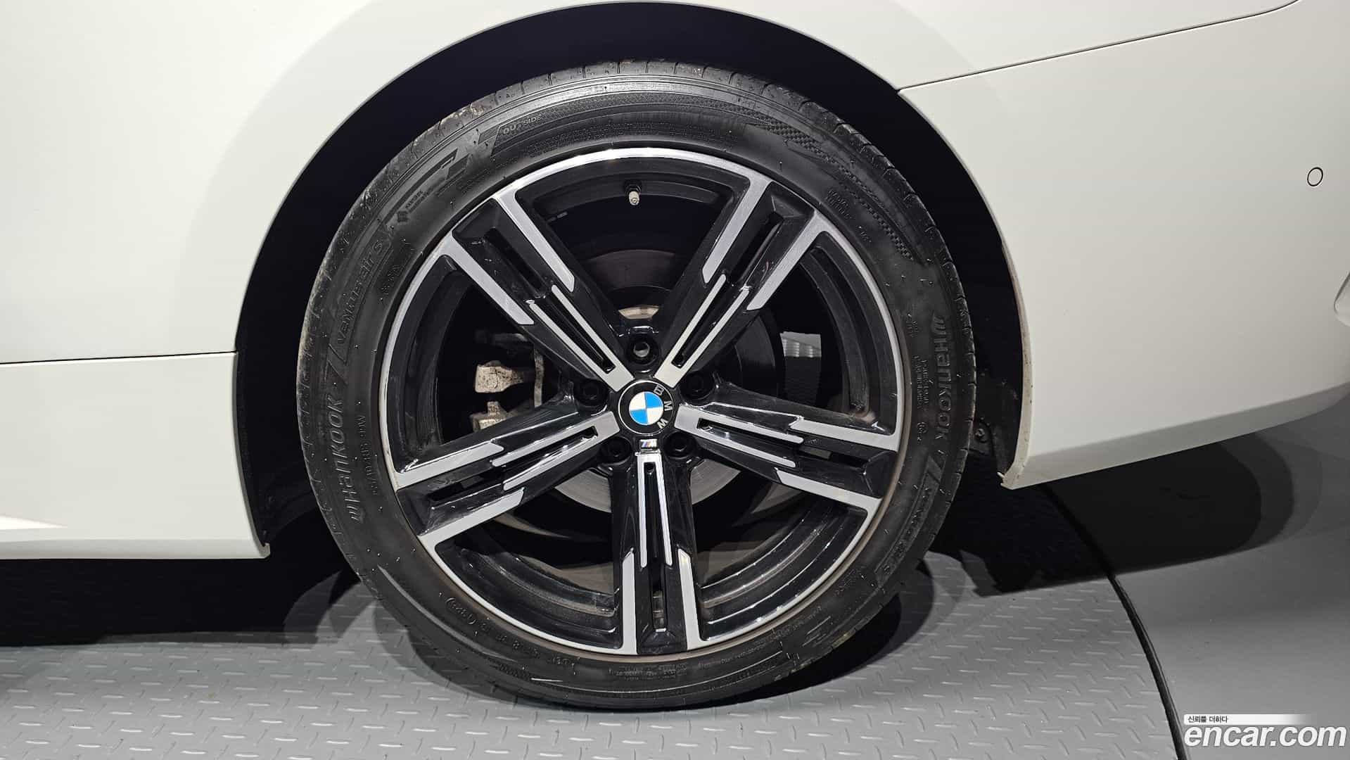 4-Series BMW 2021.6-OUTER-031