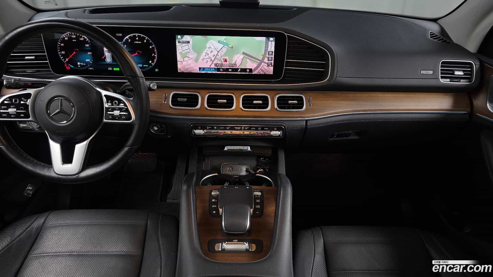 GLE-Class Mercedes-Benz 2021.5-INNER-007