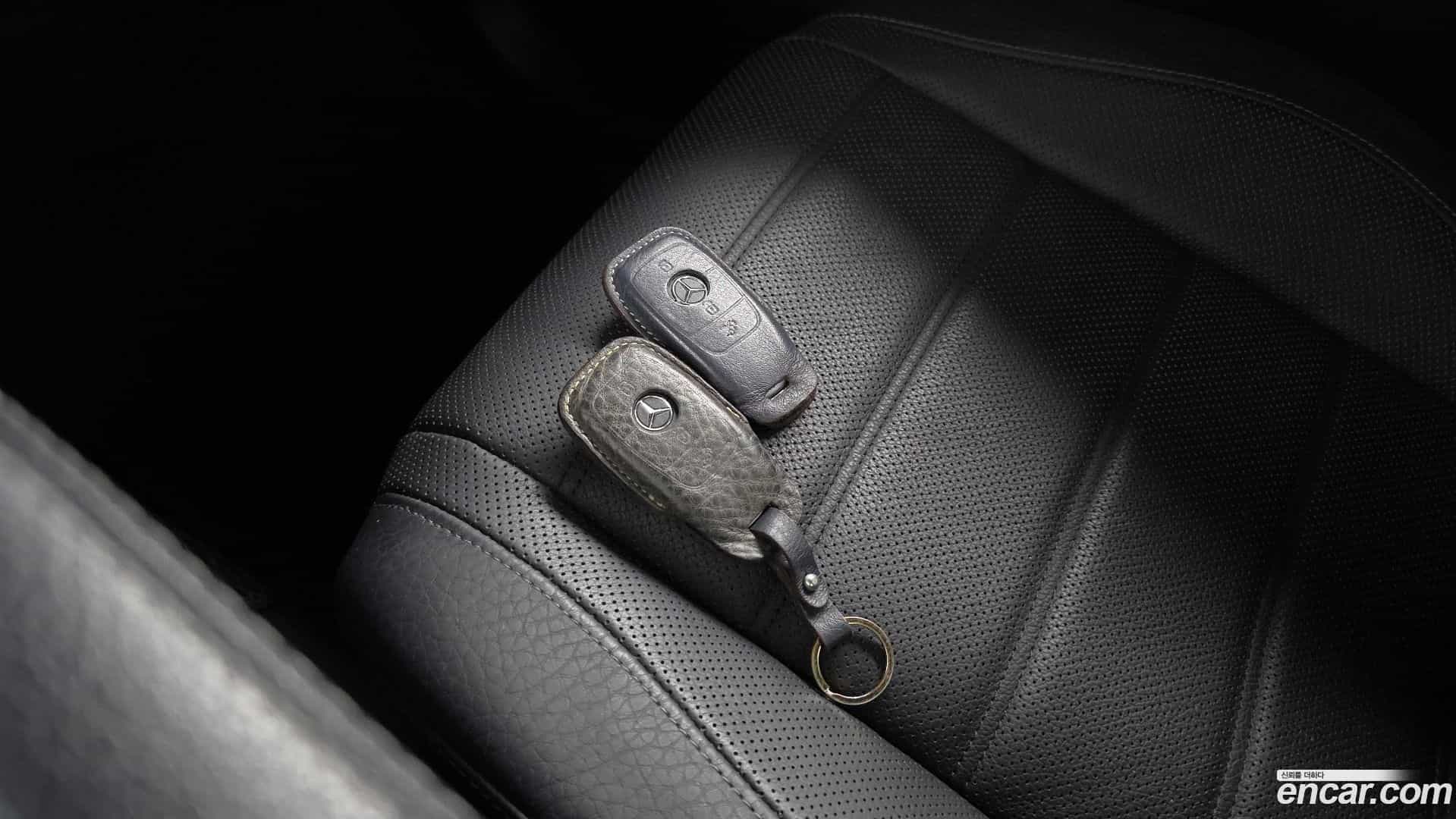 GLE-Class Mercedes-Benz 2021.5-OPTION-045