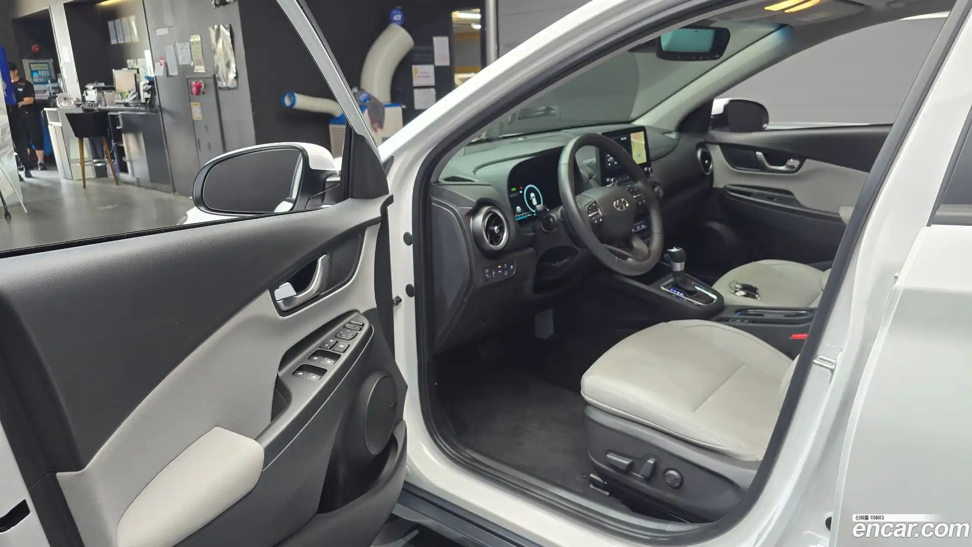 Kona Hyundai 2022.3-INNER-010
