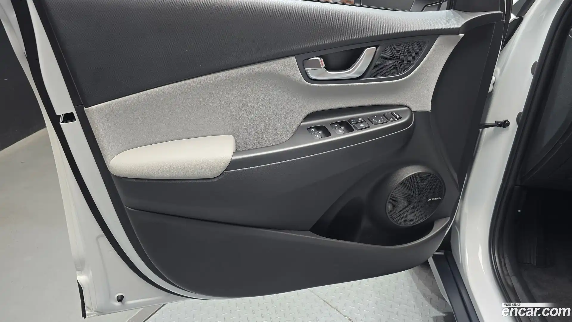 Kona Hyundai 2022.3-INNER-034