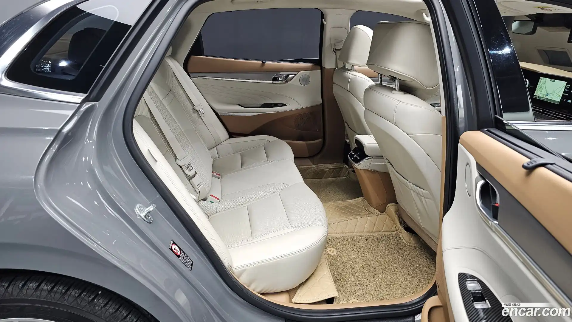 Grandeur Hyundai 2021.9-OPTION-015