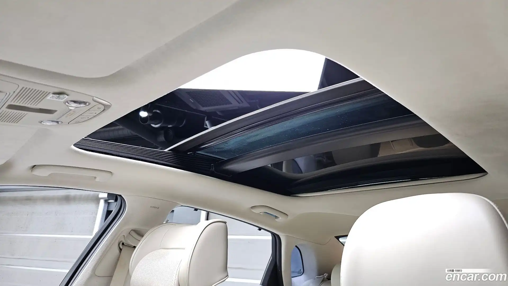 Grandeur Hyundai 2021.9-OPTION-023
