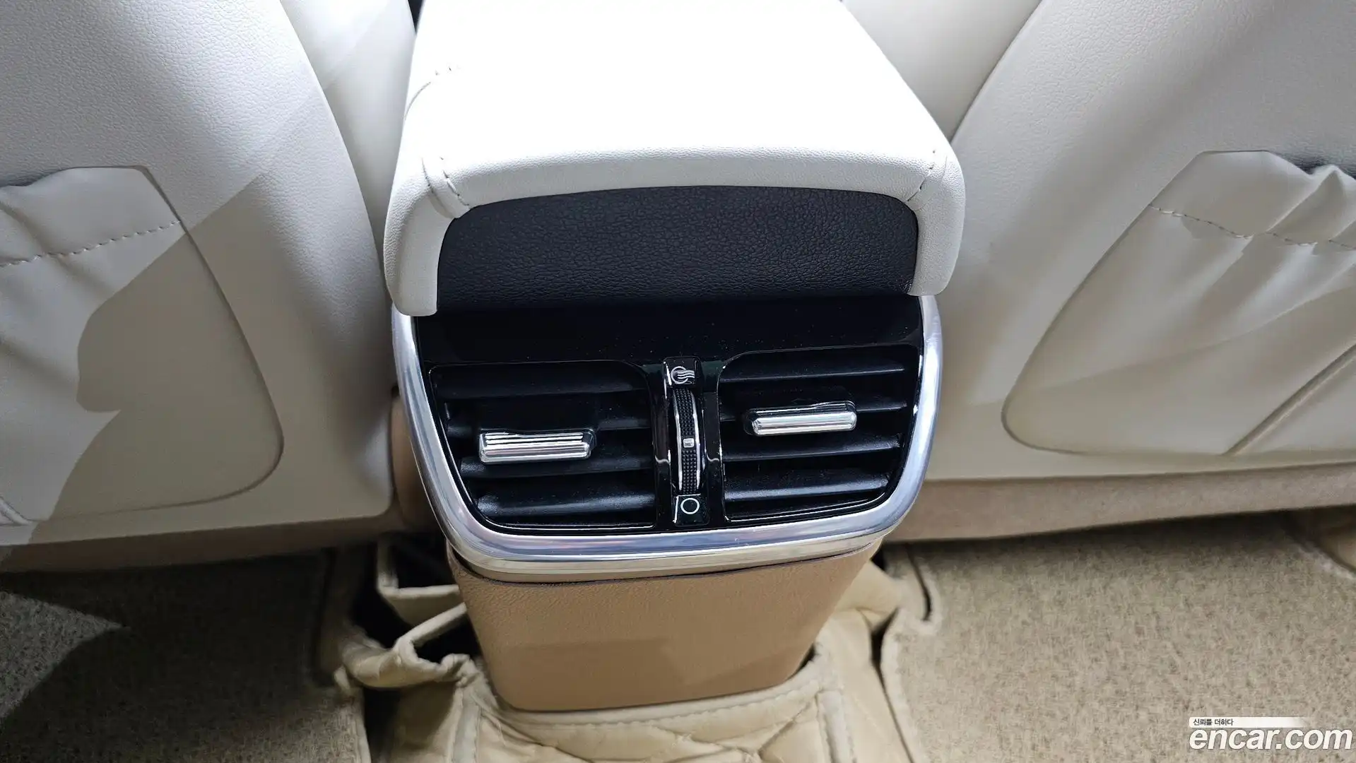 Grandeur Hyundai 2021.9-OPTION-044