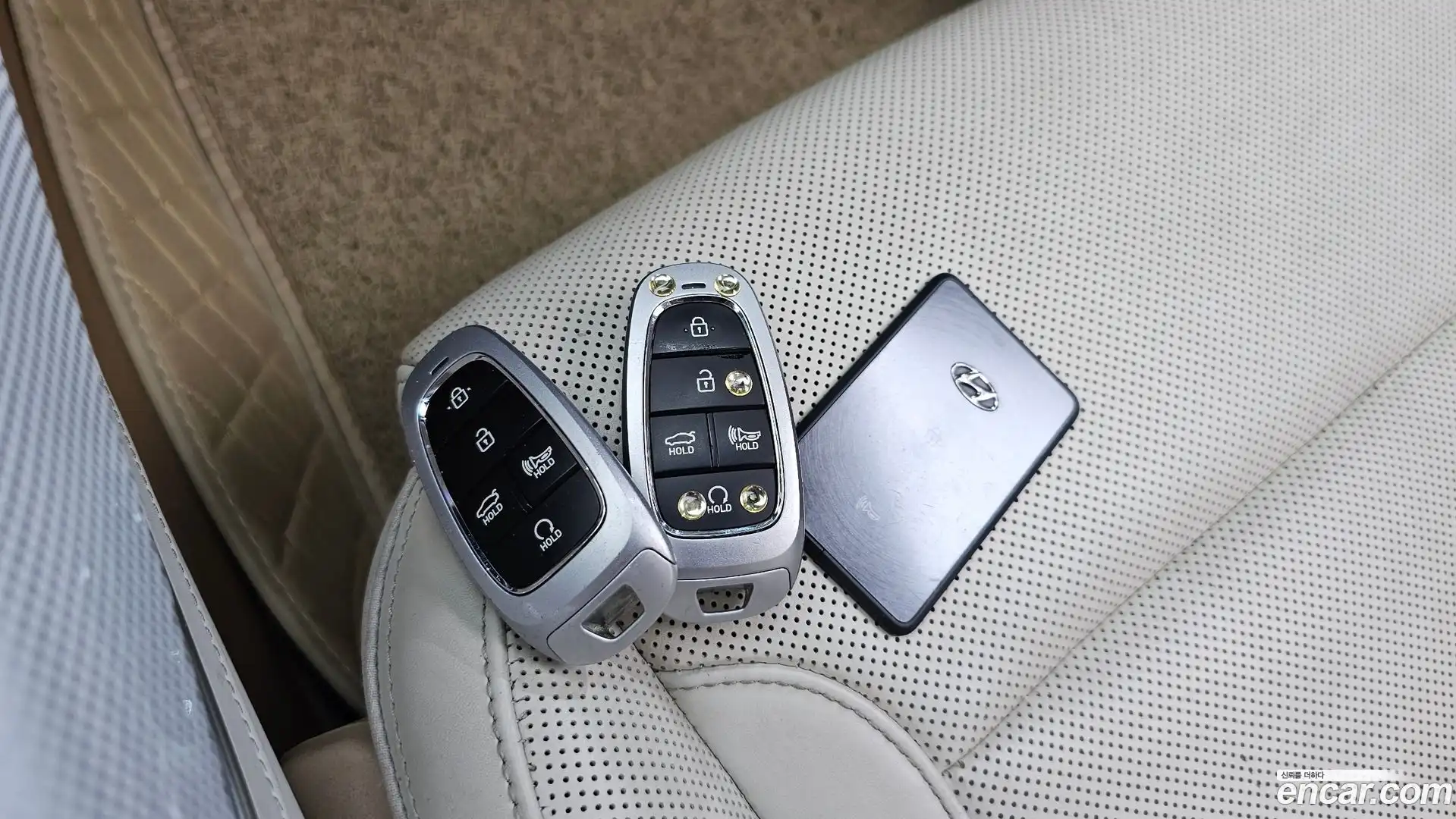Grandeur Hyundai 2021.9-OPTION-047