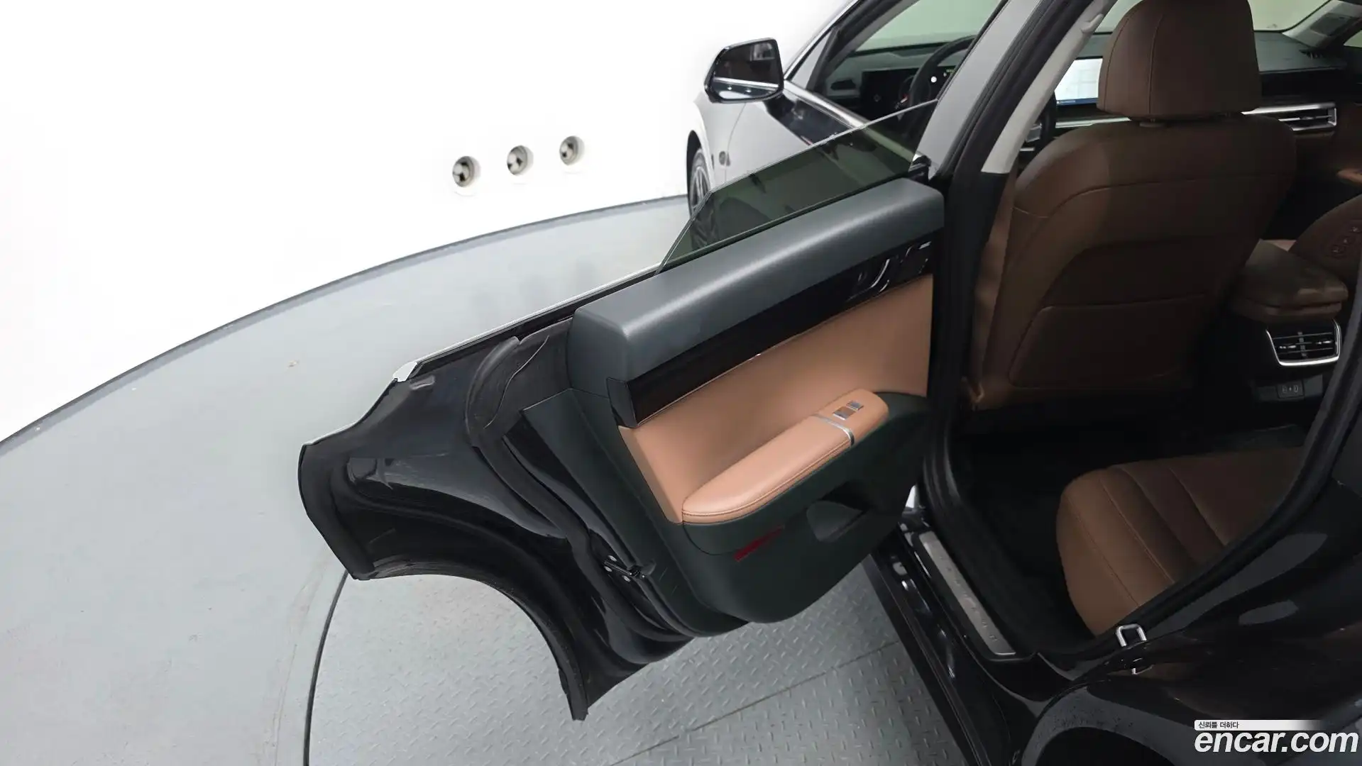 Grandeur Hyundai 2023.1-INNER-035