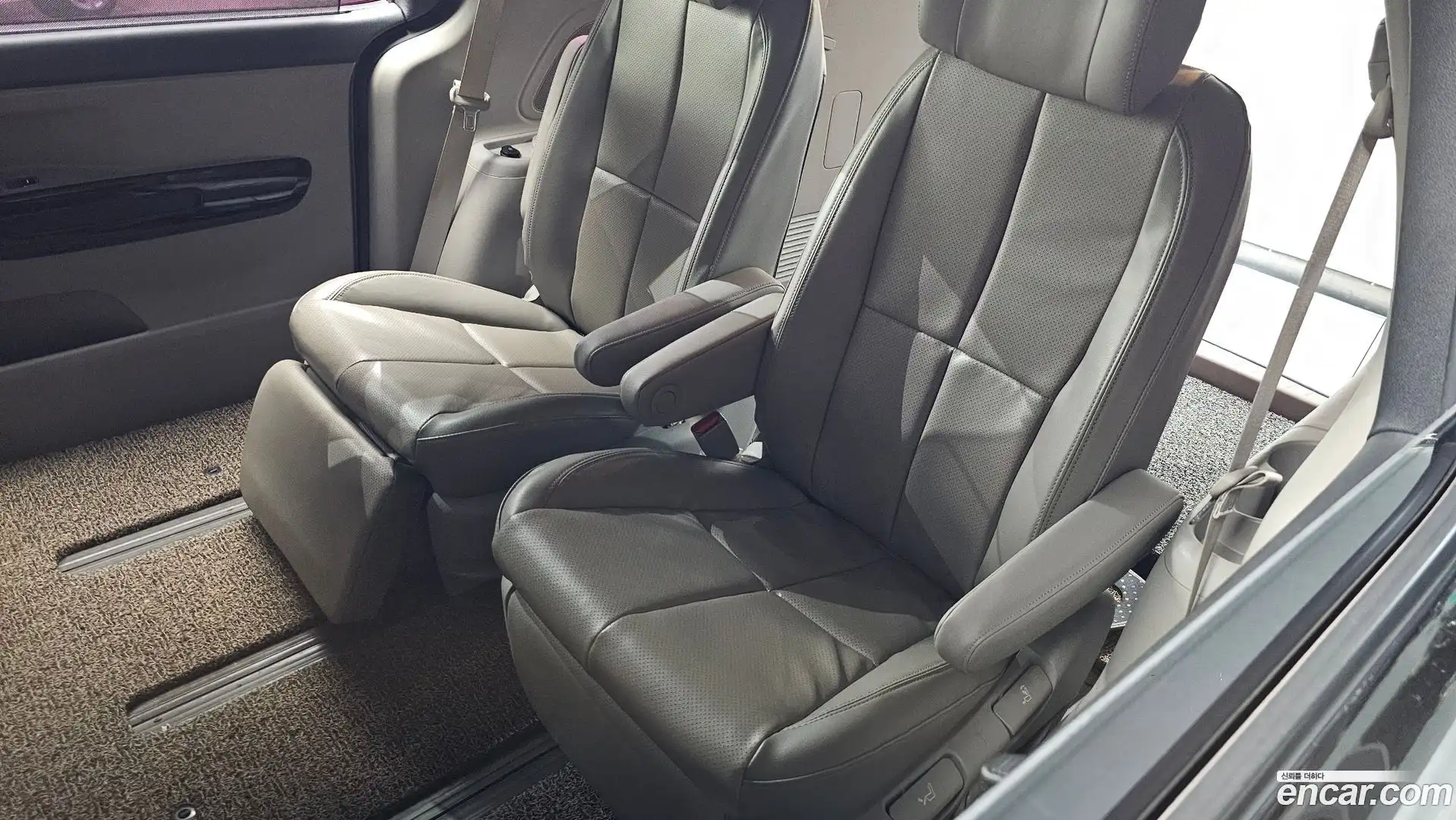 Canival Kia 2018.4-OPTION-040