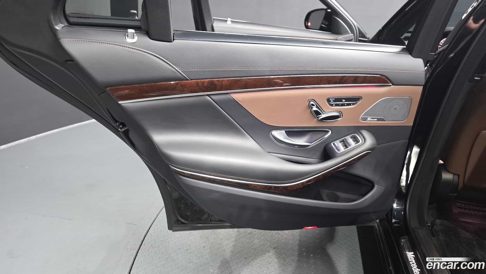 S-Class Mercedes-Benz 2019.5-INNER-035