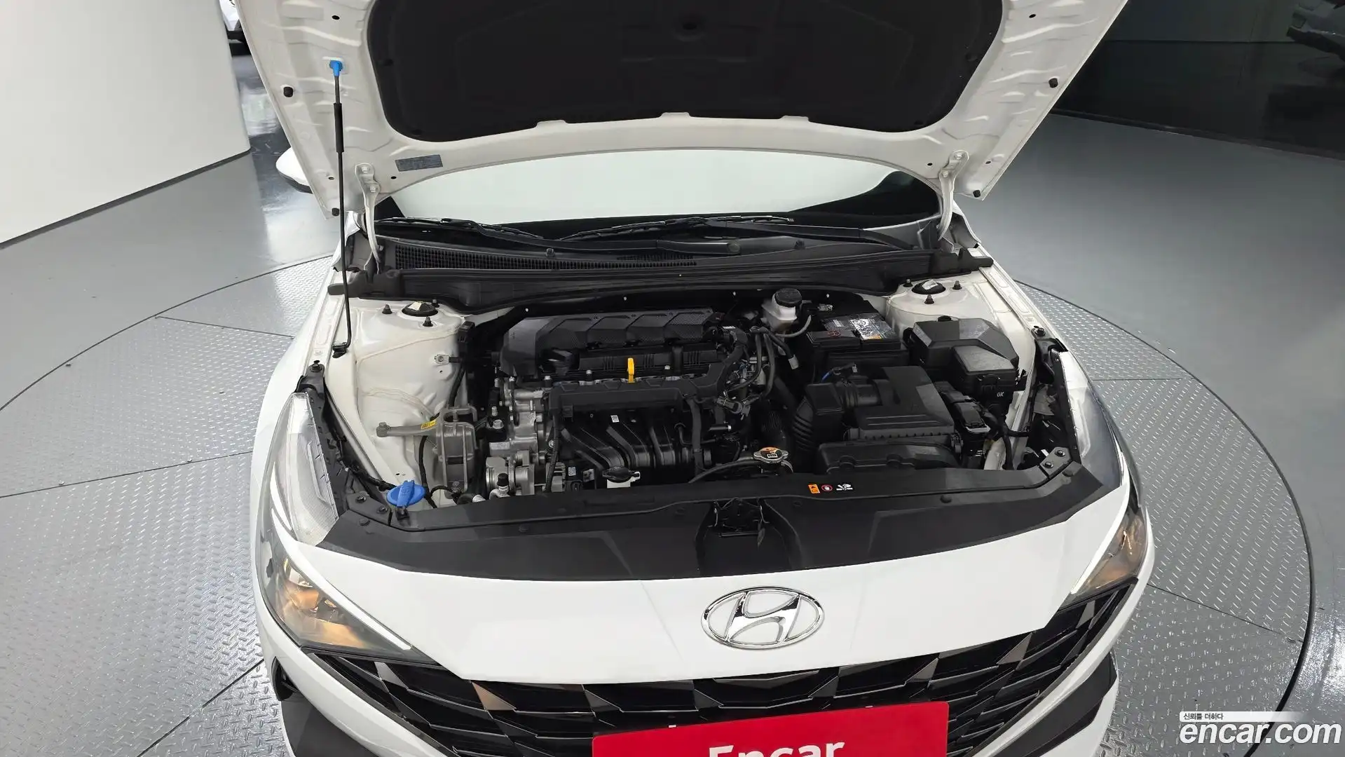 AVANTE Hyundai 2020.6-OUTER-006
