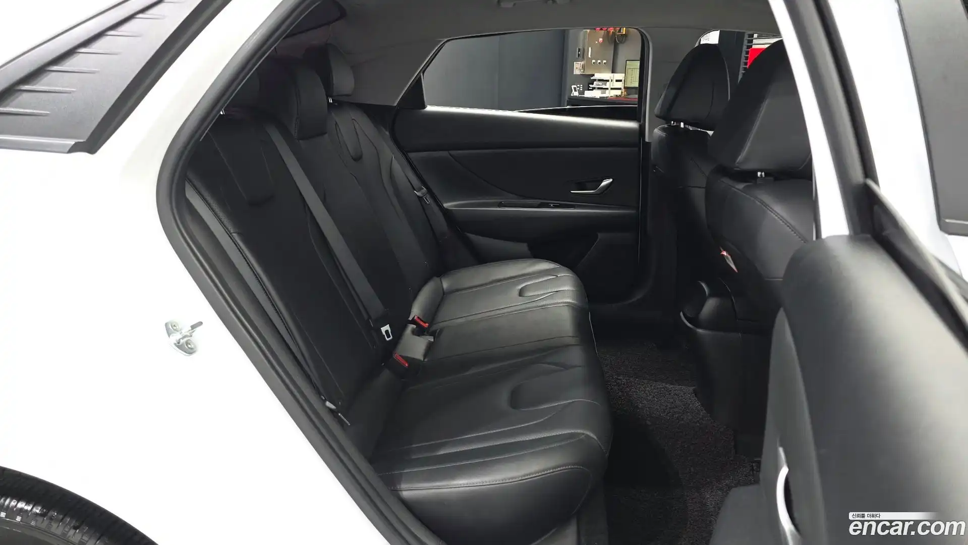 AVANTE Hyundai 2020.6-OPTION-016