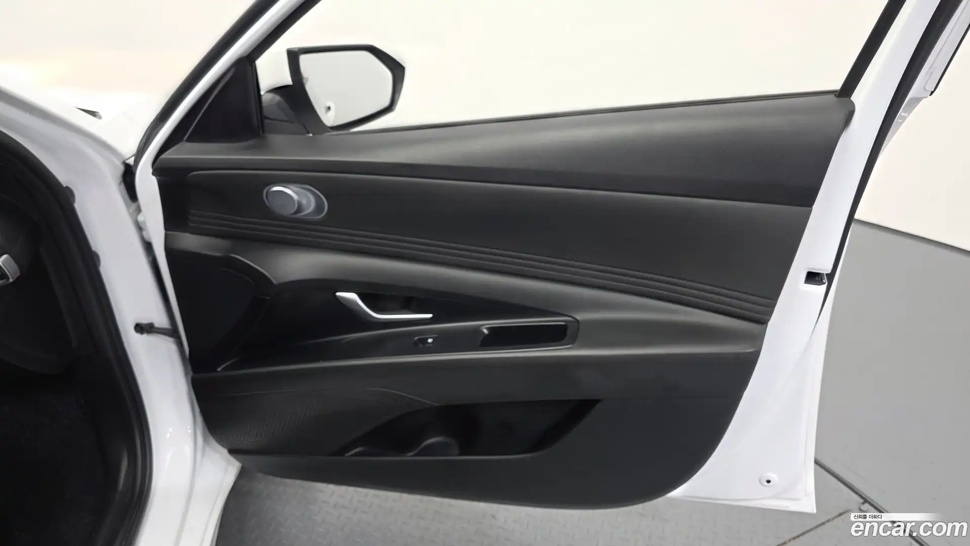 AVANTE Hyundai 2020.6-INNER-034