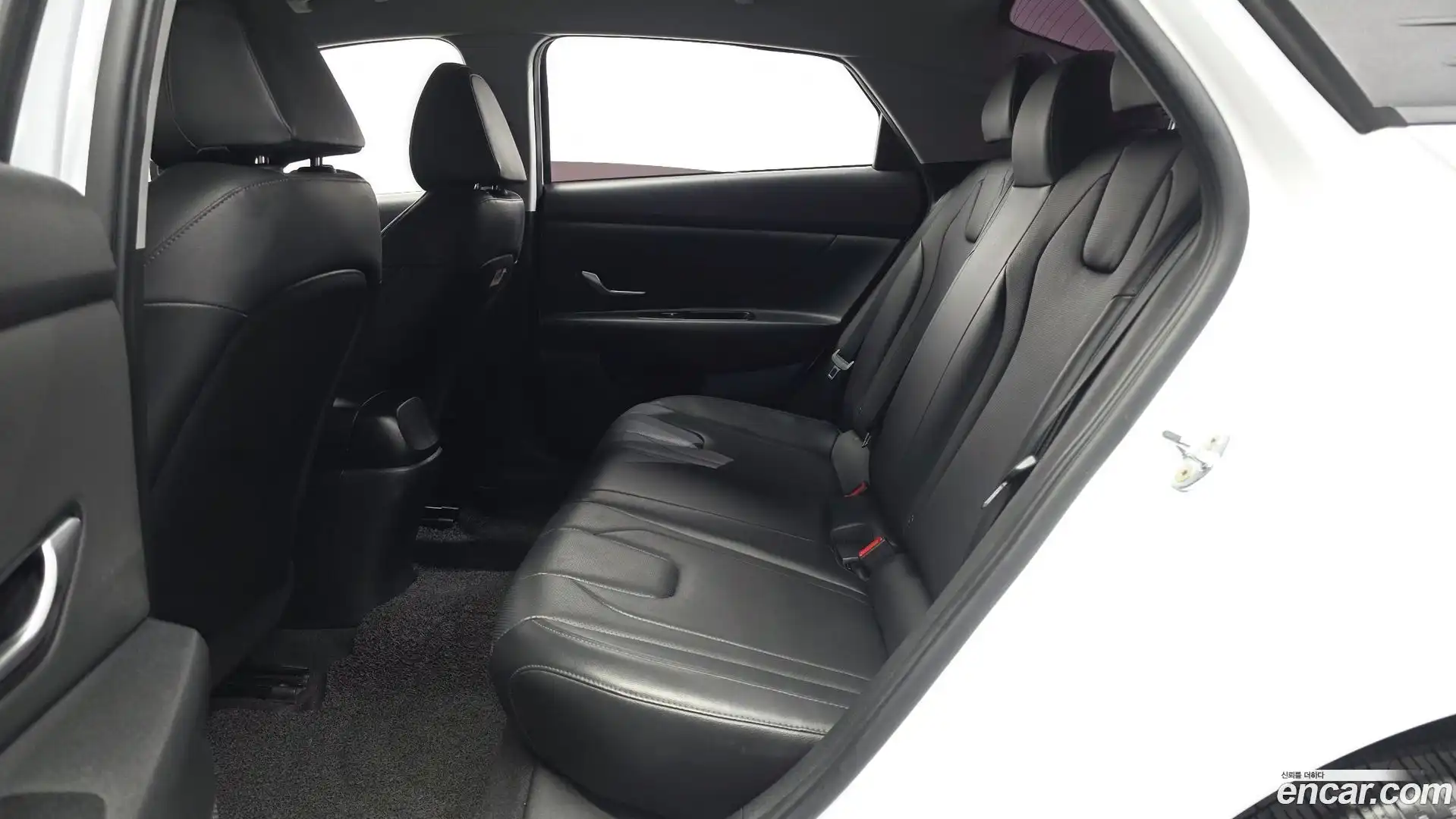 AVANTE Hyundai 2020.6-INNER-036