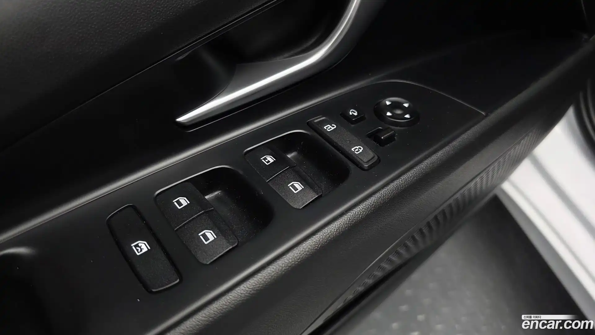 AVANTE Hyundai 2020.6-OPTION-041