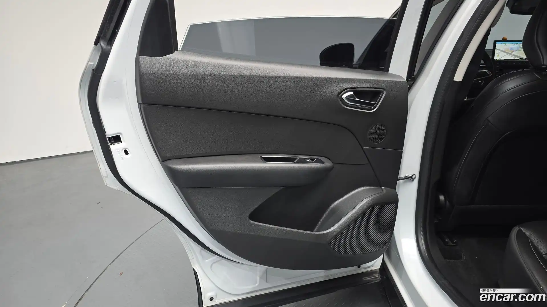 XM3 Renault Korea 2022.9-INNER-035