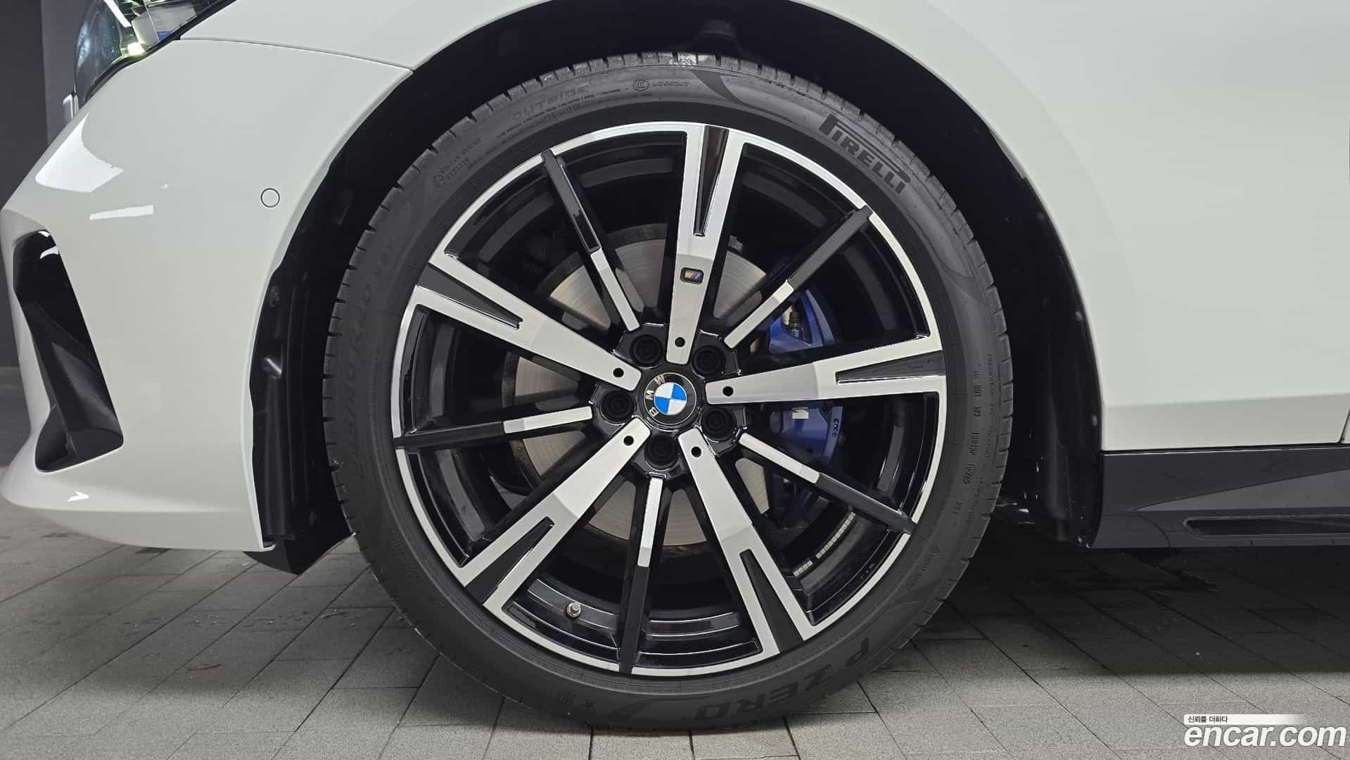5-Series BMW 2025.8-OUTER-005