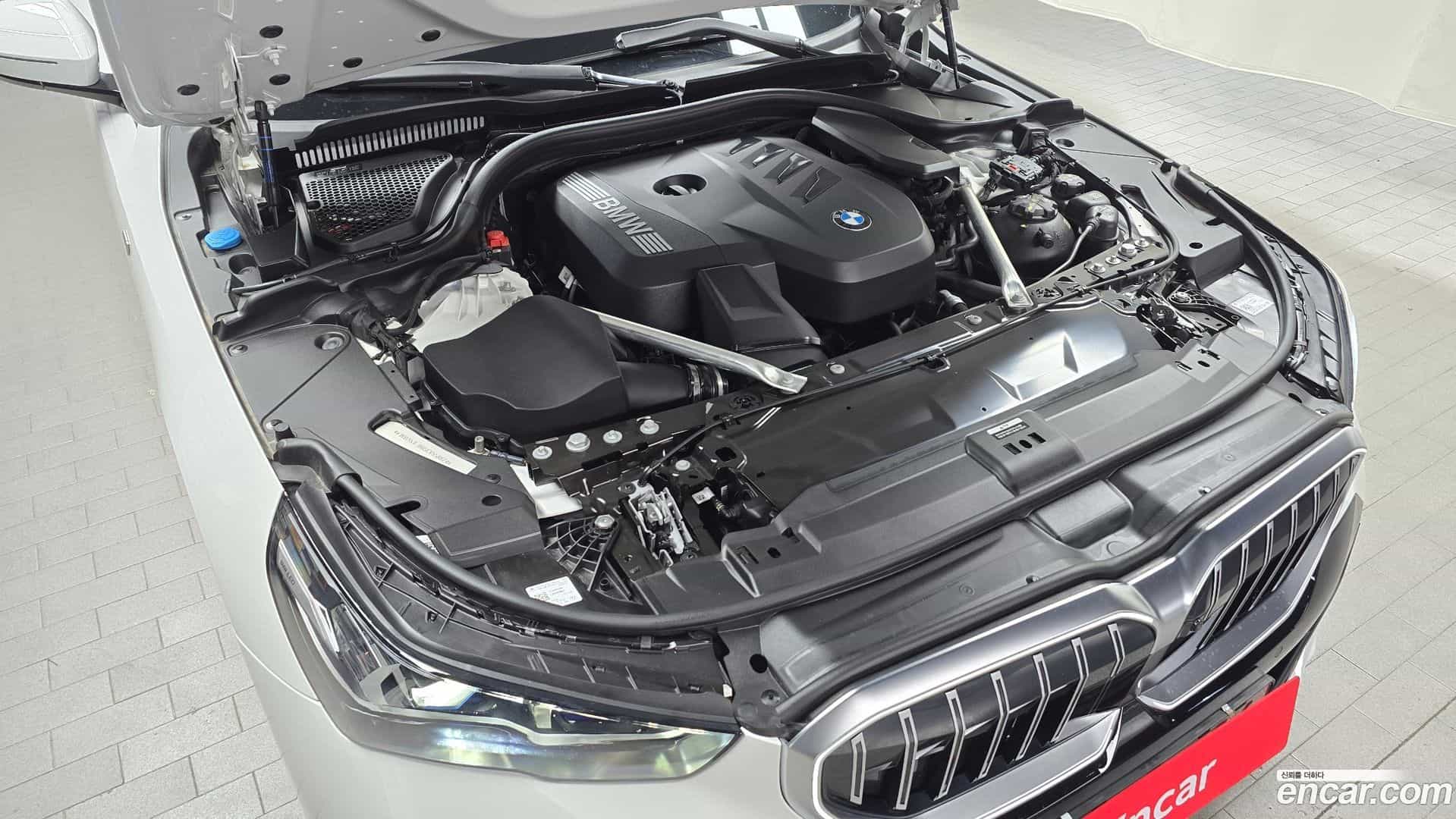 5-Series BMW 2025.8-OUTER-006