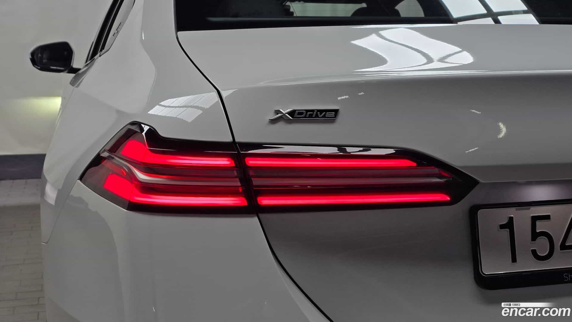 5-Series BMW 2025.8-OUTER-033