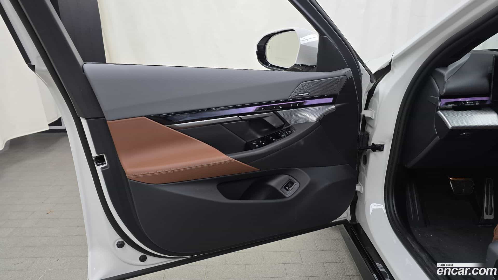 5-Series BMW 2025.8-INNER-034