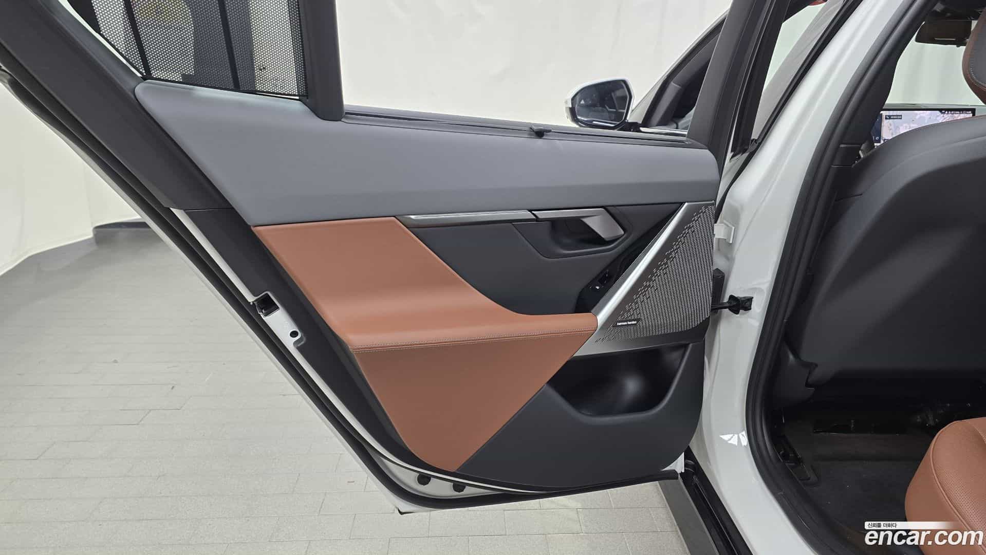5-Series BMW 2025.8-INNER-035
