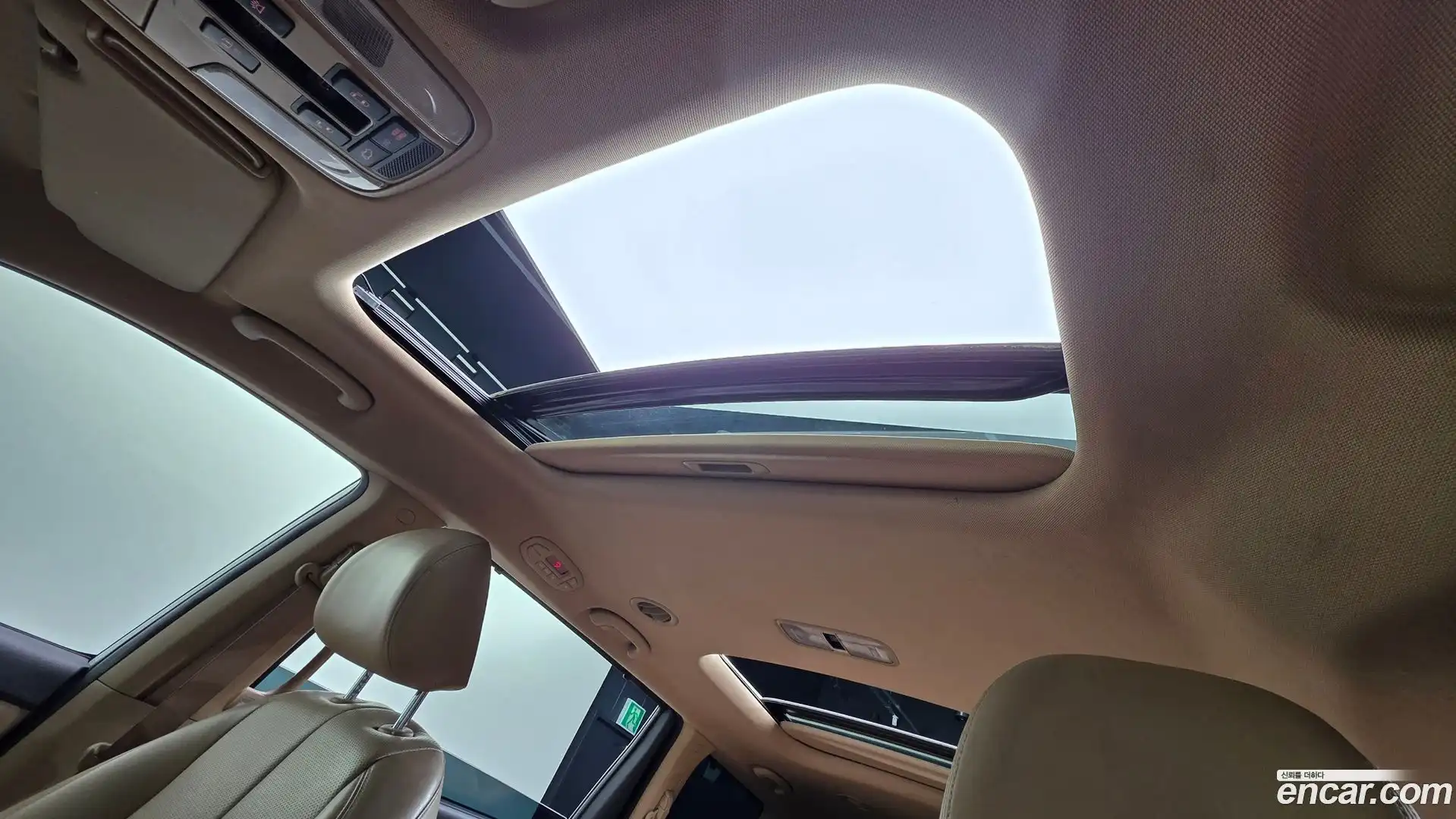 Canival Kia 2016.8-OPTION-045