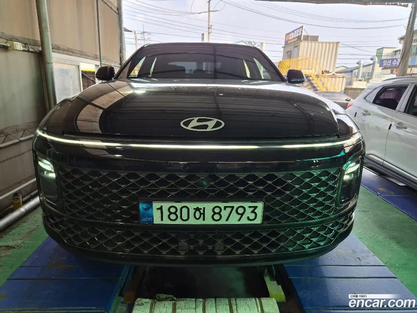 Grandeur Hyundai 2023.3-OUTER-001